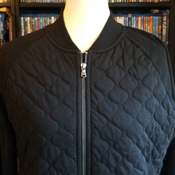 Old navy quilted jacket - Picture 2 of 4